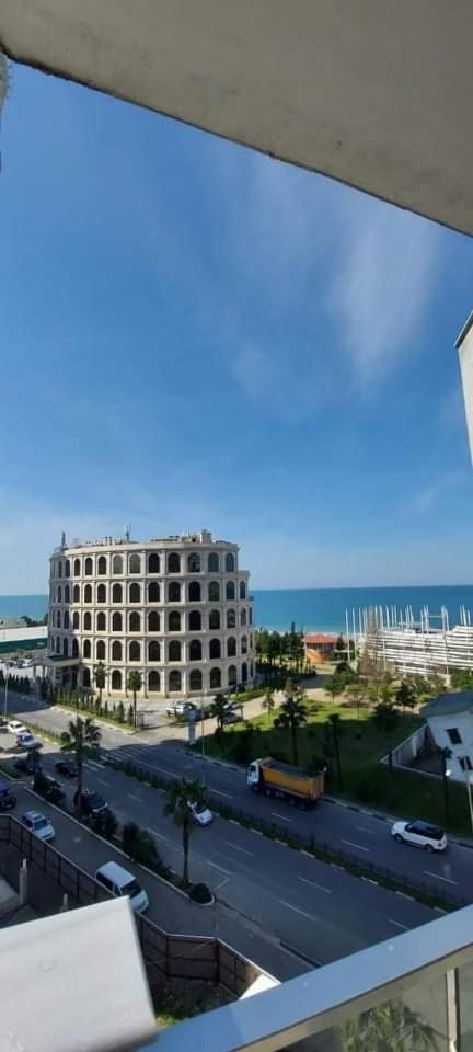 Ferienwohnung Orbi Sea Tower Block A Batumi Exterior foto