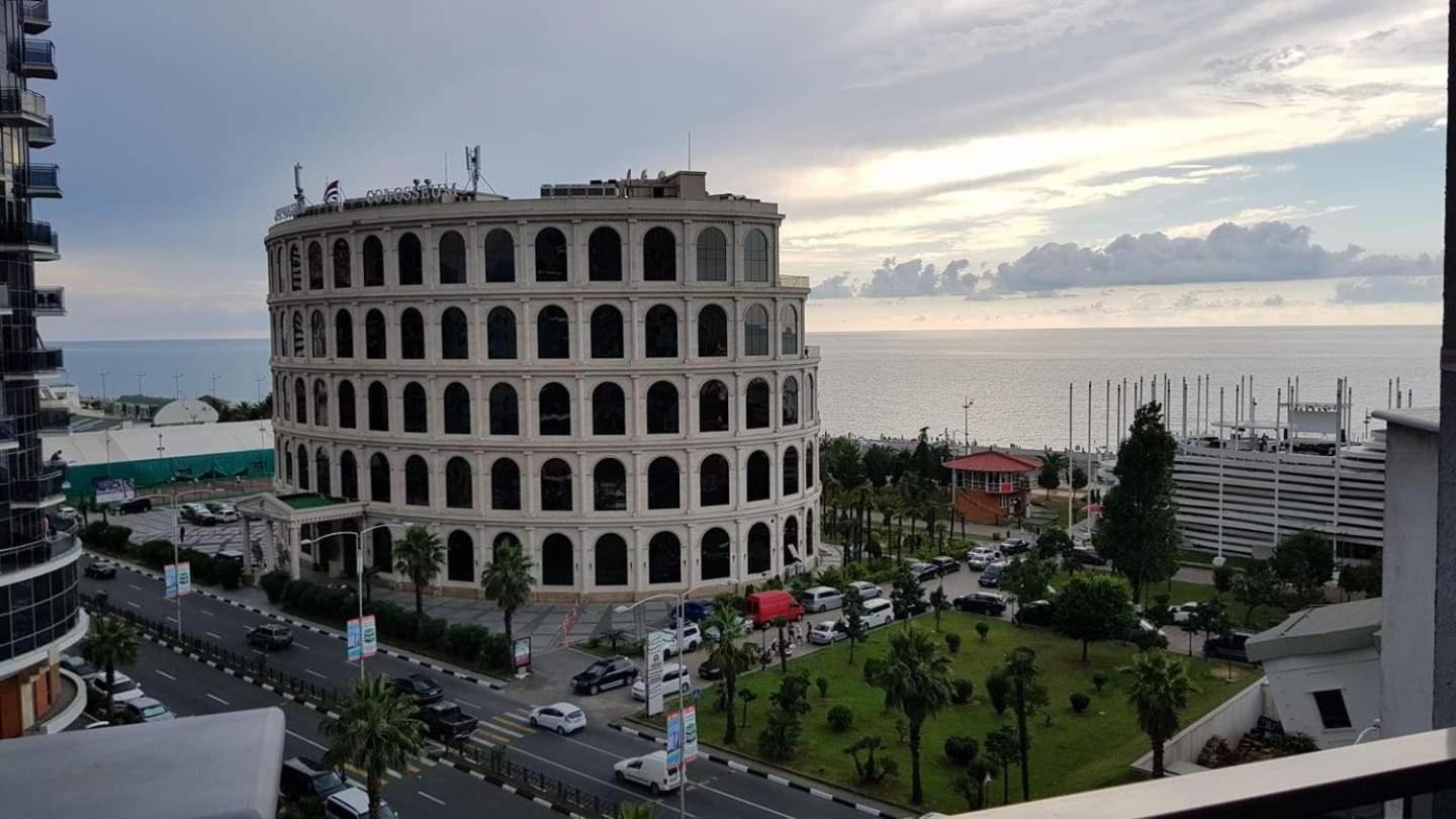 Ferienwohnung Orbi Sea Tower Block A Batumi Exterior foto